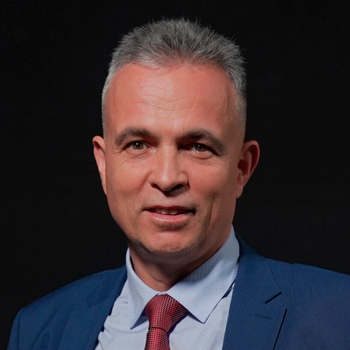 Роман Земцов