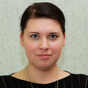 Александра Максимова